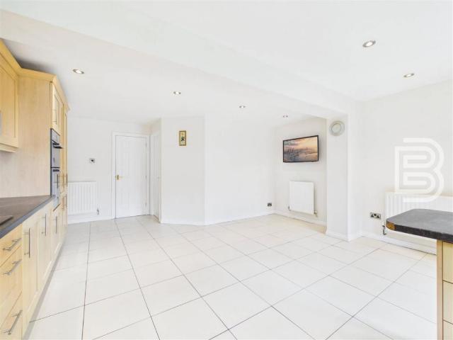 House for sale in Rugby, Warwickshire