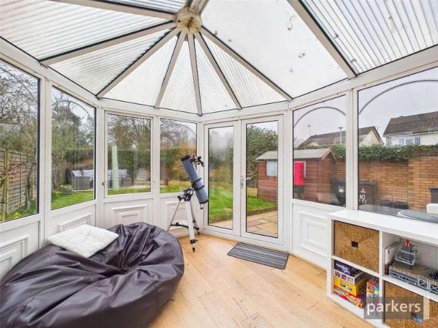 House for sale in Woodley
