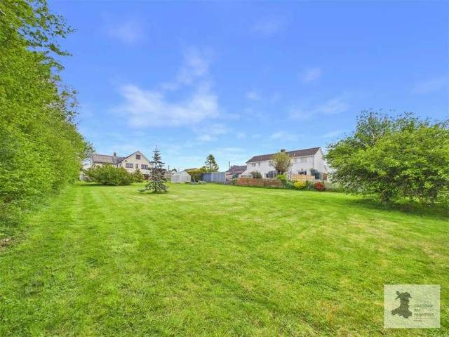 House for sale in Llandissilio, Wales