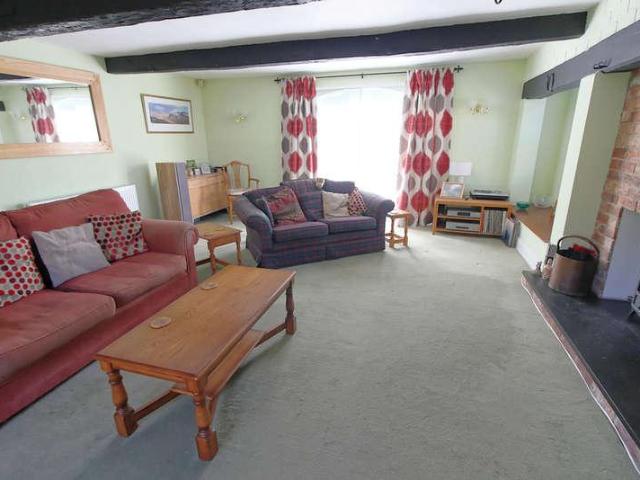 House for sale in Stanford On Avon, Leicestershire