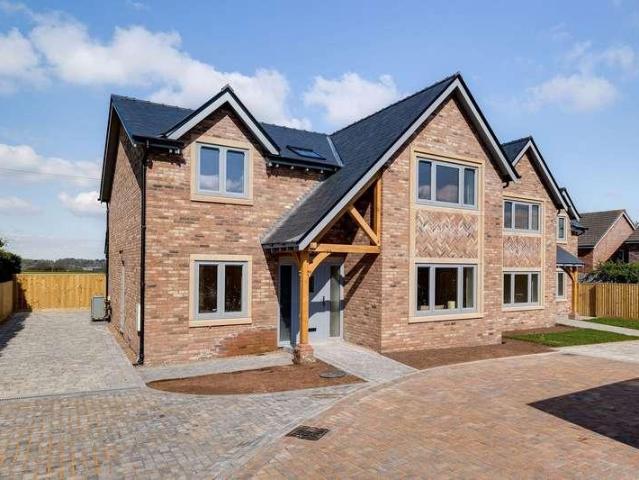 House for sale in Tarvin, Cheshire