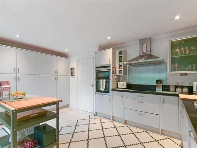 House for sale in Manor Park, Epsom