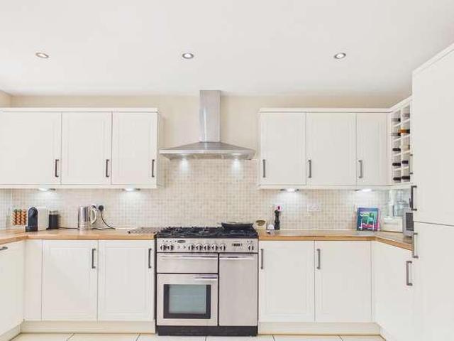 House for sale in Boultham Moor, Brayford