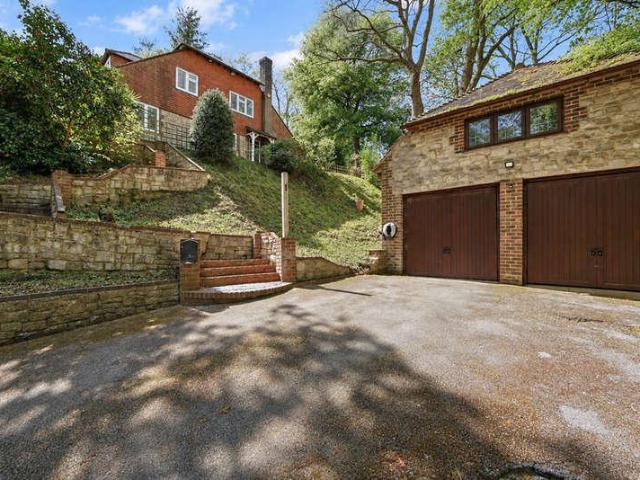 House for sale in Washington, Horsham