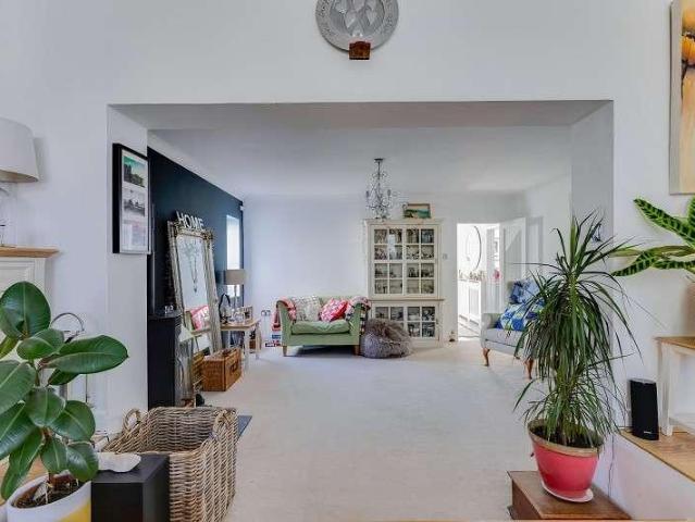 House for sale in Wales