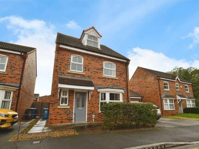 House for sale in Kingswood, Hull