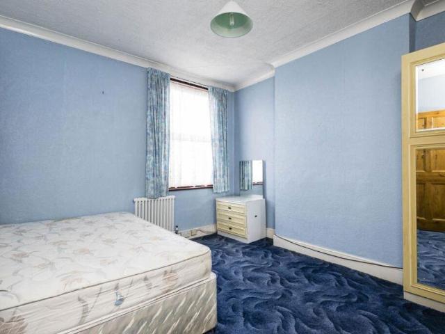 House for sale in North Finchley, Greater London