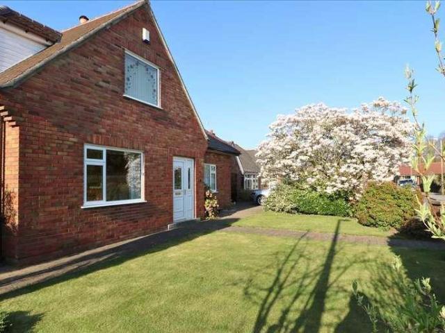 House for sale in Clayton Green, Andertons Mill