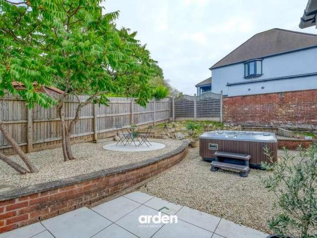 House for sale in Alderminster, Warwickshire