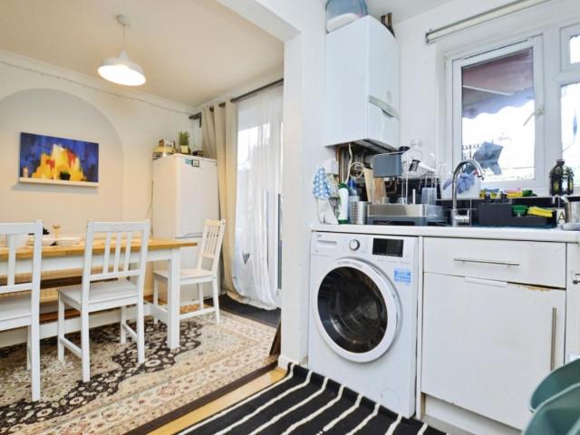 House for sale in Plaistow, Greater London