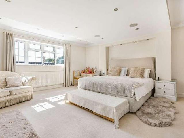 House for sale in Rooks Nest, Shephall