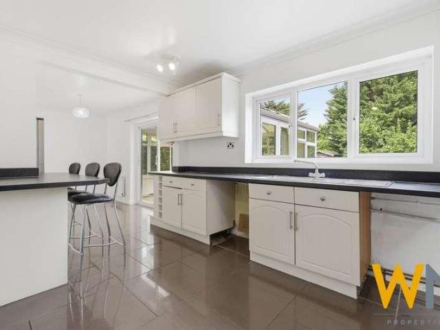 House for sale in Cattawade, Chelmondiston
