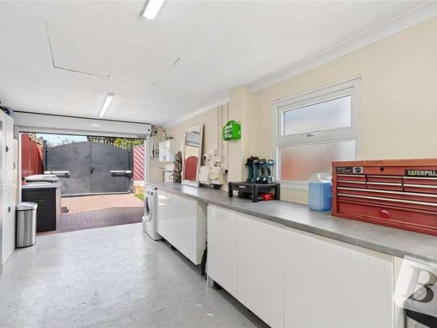 House for sale in Rainham, Greater London