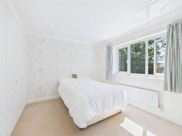 House for sale in Shinfield, Spencers Wood