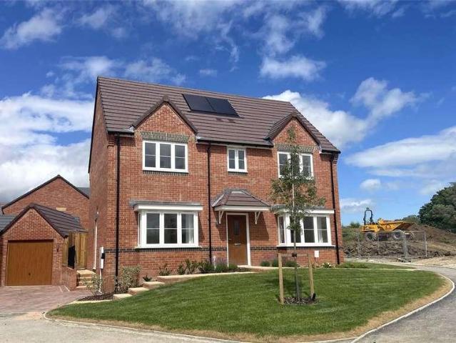 House for sale in Bromsberrow Heath, Gloucestershire