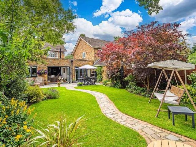 House for sale in Nettleden with Potten End, Pouchen End