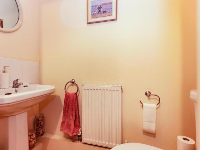 House for sale in Harlow, Harrogate