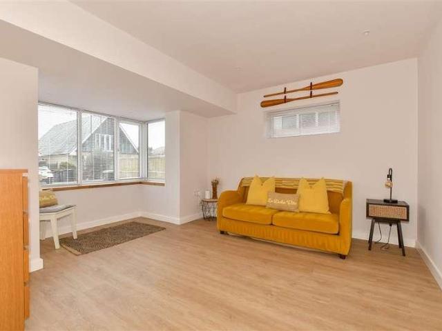 House for sale in South Tankerton, The Bridge