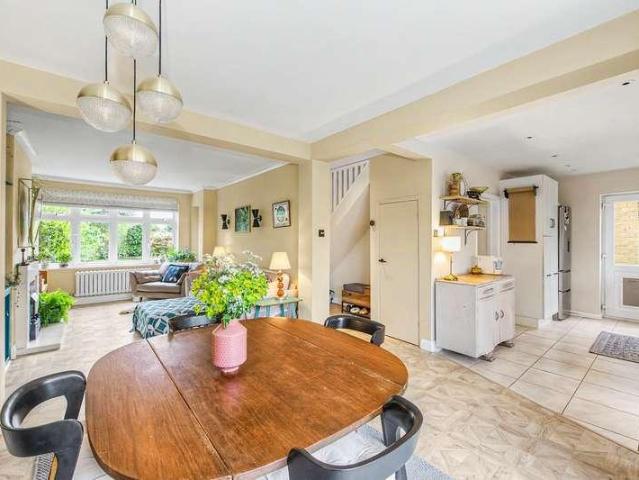 House for sale in Weston Turville