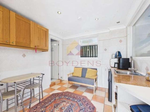 House for sale in Dale Hill, Essex
