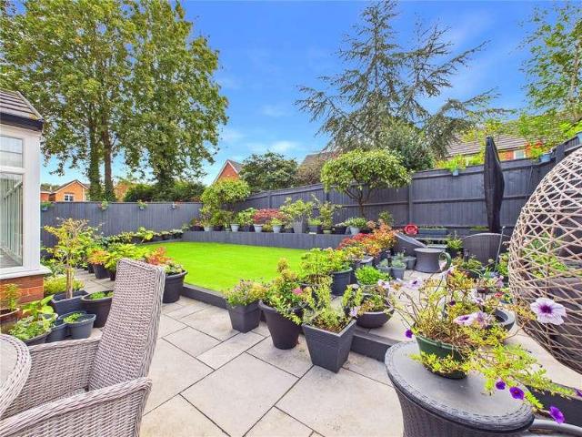House for sale in Primsland, Crookhill