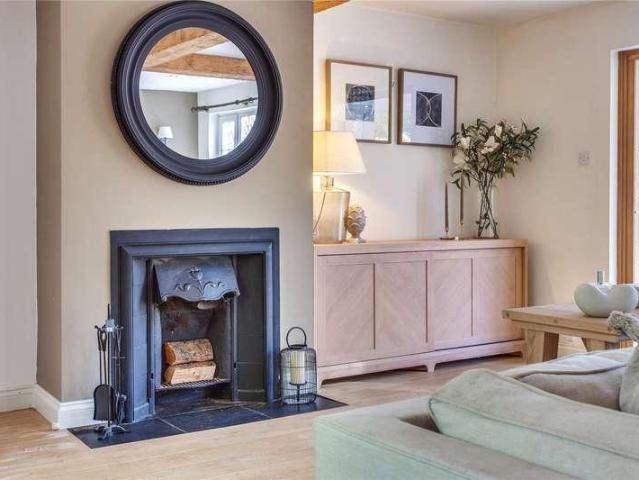House for sale in Hare Hatch, Wargrave