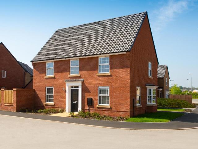 House for sale in Hoylandswaine, South Yorkshire