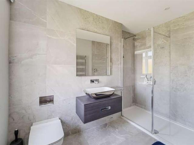 House for sale in Nork, Red Hill