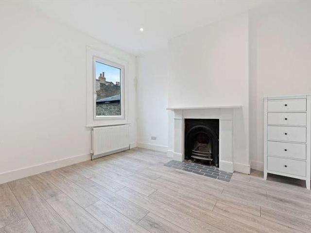 House for sale in London Borough of Hammersmith and Fulham, Greater London