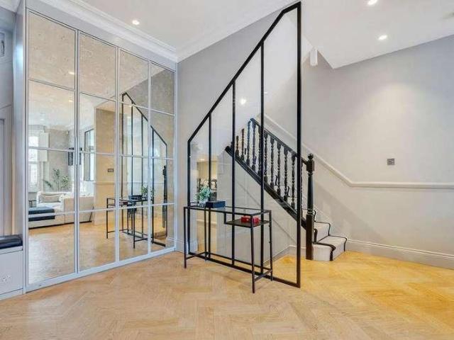 House for sale in Fulham, Sands End