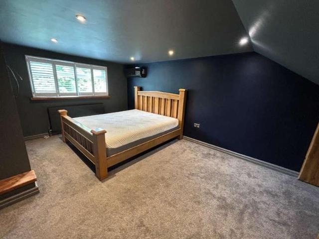 House for sale in Georgia, Greater Manchester