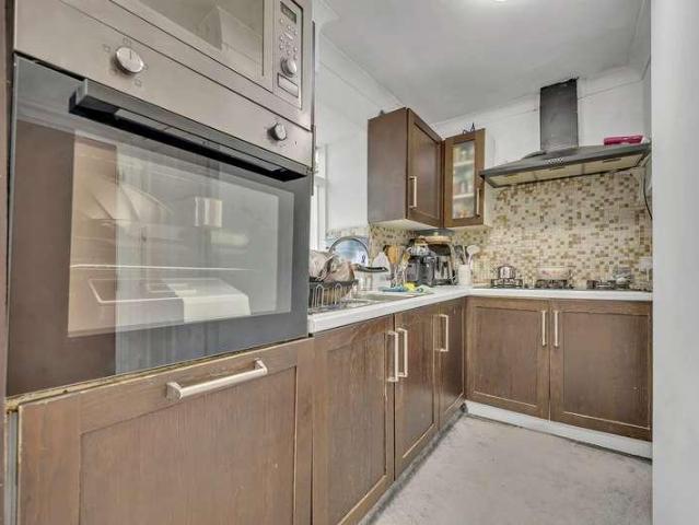 House for sale in London Borough of Redbridge, Greater London