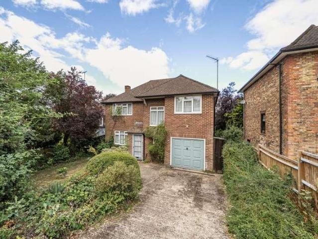House for sale in Batchworth, Hertfordshire