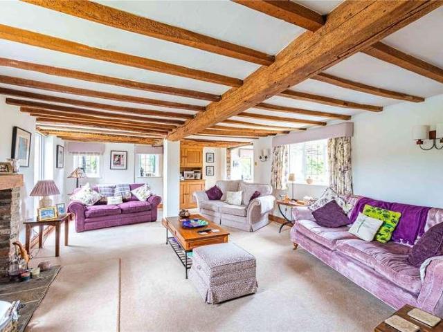 House for sale in Edlesborough, Buckinghamshire