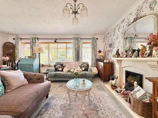House for sale in Ratton, Eastbourne