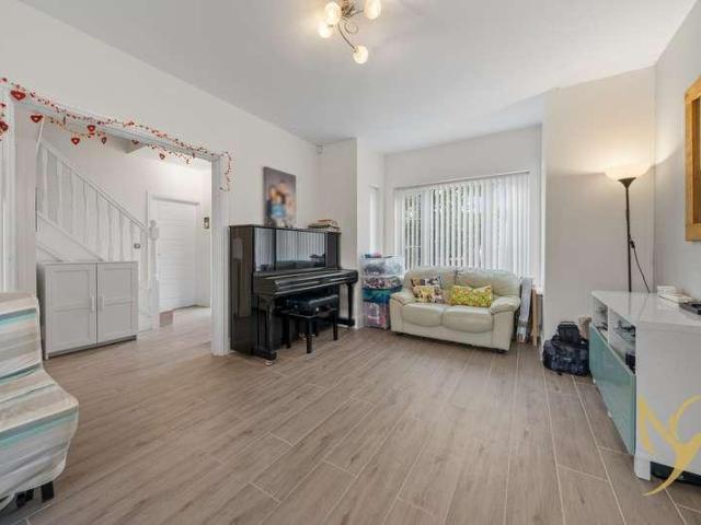 House for sale in Oakley, Golden Valley