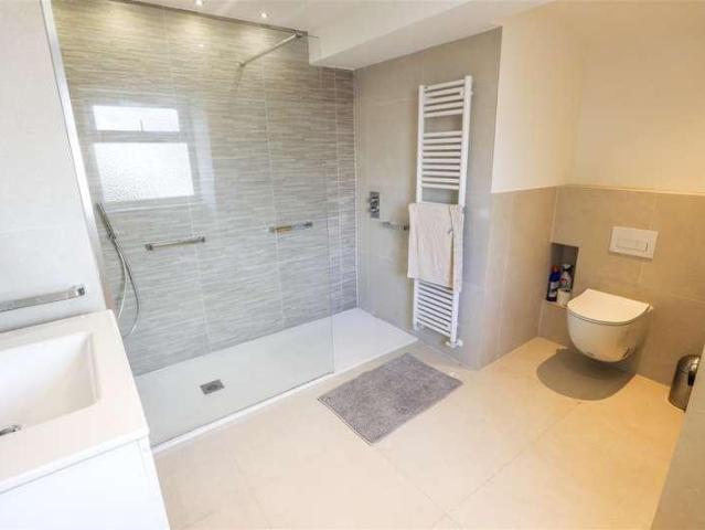House for sale in Llanbethery, Wales