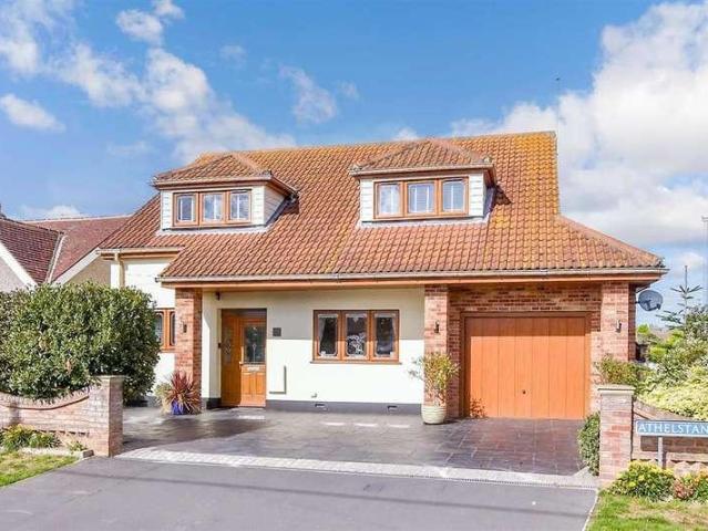 House for sale in Wickford, Wickford