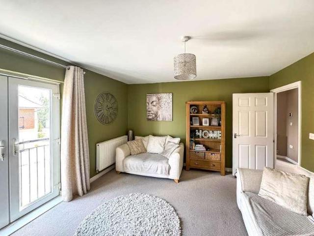 House for sale in Desborough