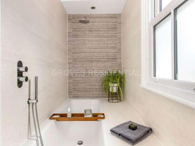House for sale in New Malden, Greater London