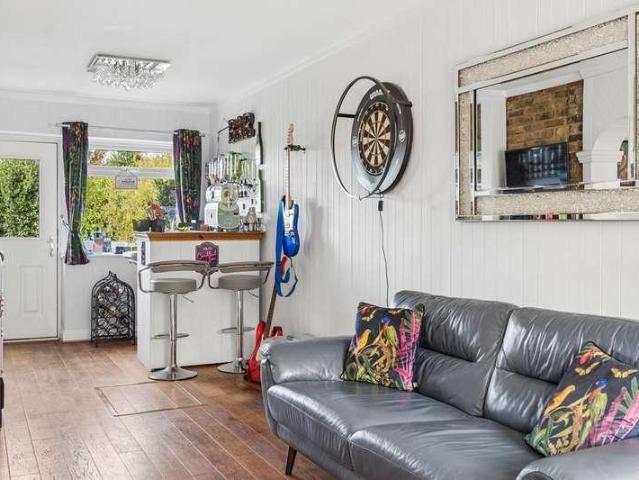 House for sale in Chalfont St. Peter, Denham