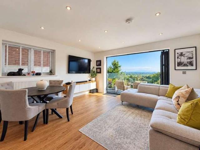House for sale in Motcombe, Eastbourne