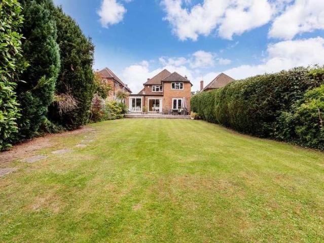 House for sale in Swallow, Buckinghamshire