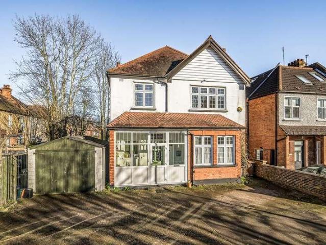 House for sale in Wealdstone, Greater London