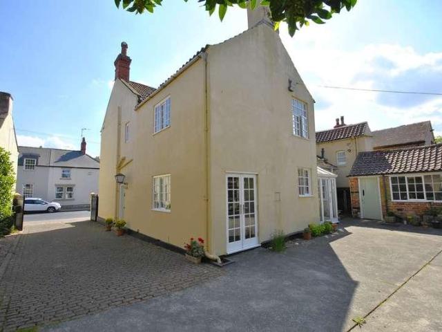 House for sale in Tickhill, South Yorkshire