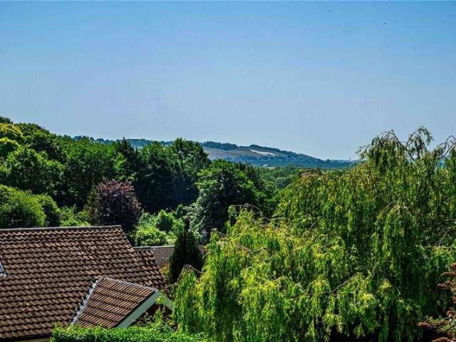 House for sale in Lower End, Totternhoe