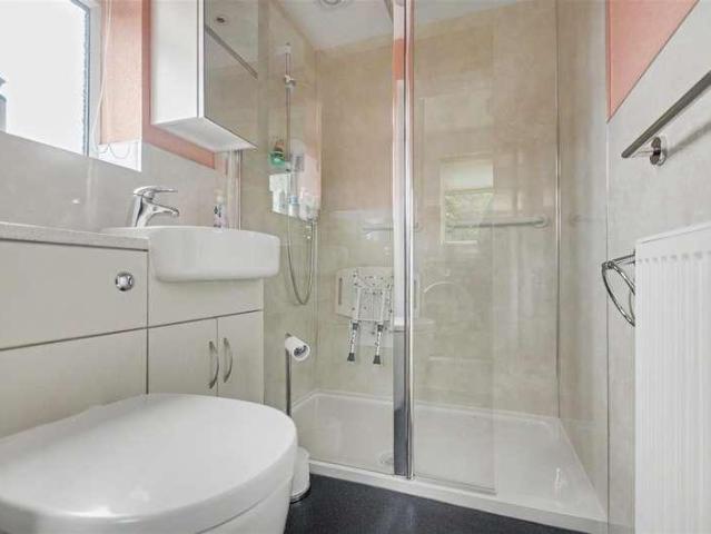 House for sale in Attenborough, East Midlands