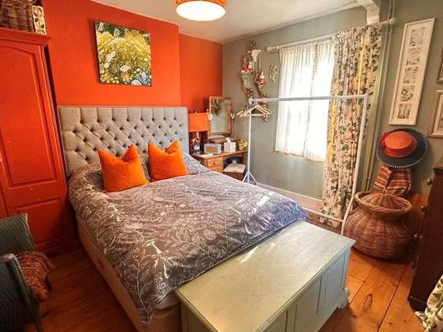 House for sale in London Borough of Hounslow, Feltham