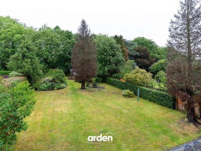 House for sale in Bromsgrove, Worcestershire