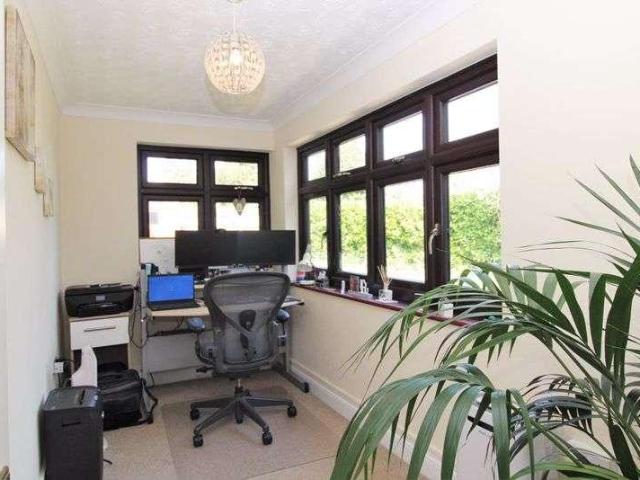 House for sale in Hutton, Navestock Side